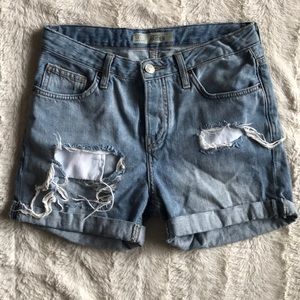 High rise, mid thigh, boyfriend shorts